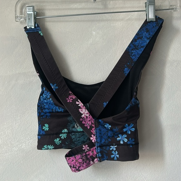 Rare! Lululemon In a Flash sports bra petal pop multi 4 - Picture 5 of 7